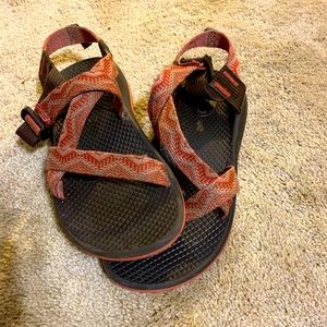 Size 3 Chacos
